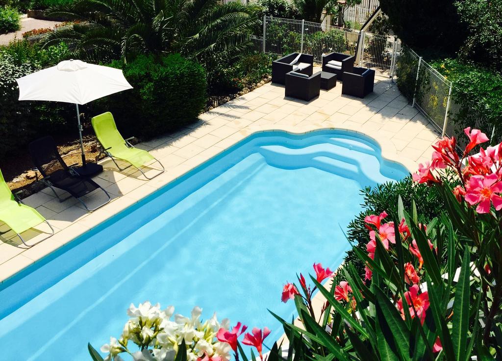 Au Reveil Des Cigales Hotel Saint Aygulf Exterior photo