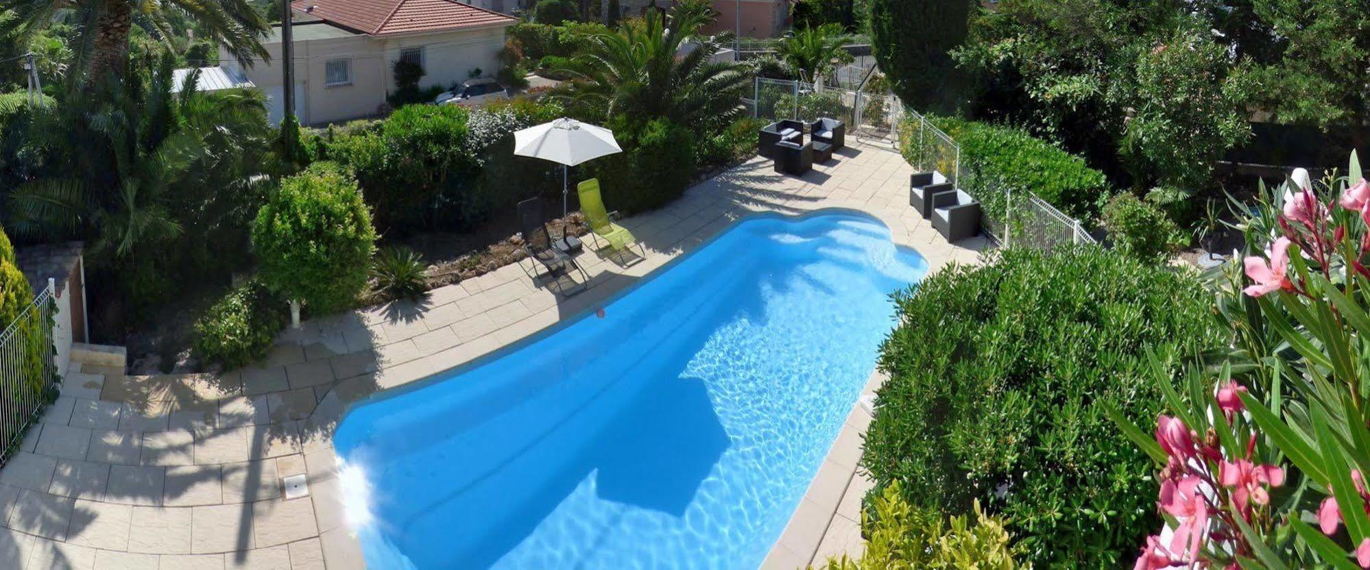 Au Reveil Des Cigales Hotel Saint Aygulf Exterior photo